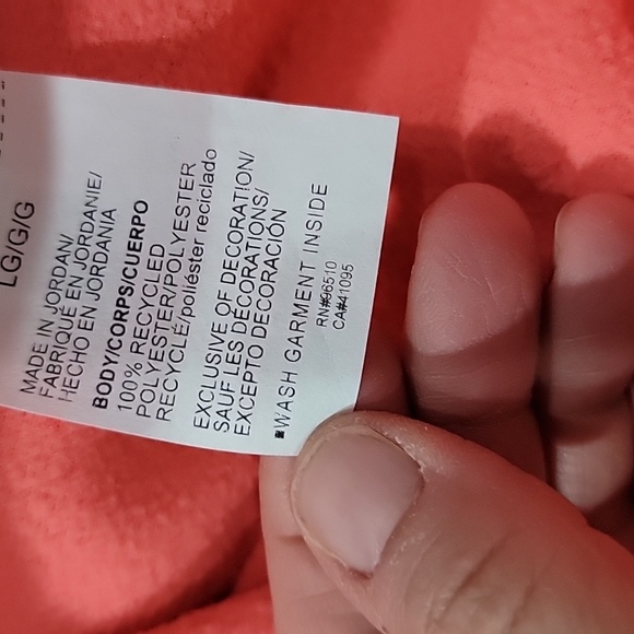 NWT Women's Under Armour hoodie - Picture 3 of 6